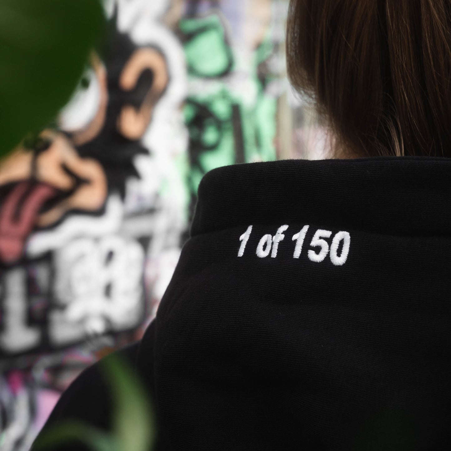 SIGNATURE HOODIE